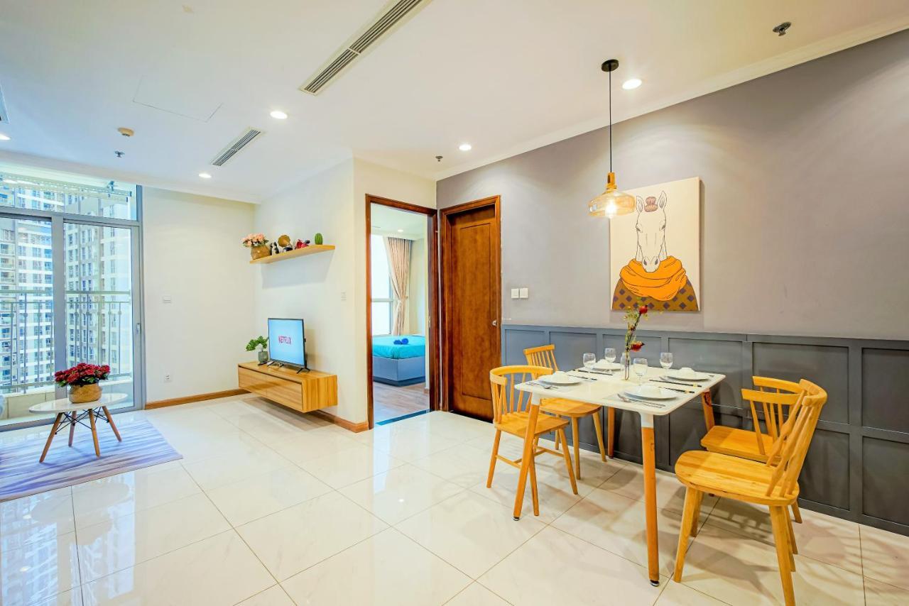 Central Apartments - Vinhomes Central Park, Landmark 81 Area & Ice Skating Rink Ho Chi Minh-staden Exteriör bild